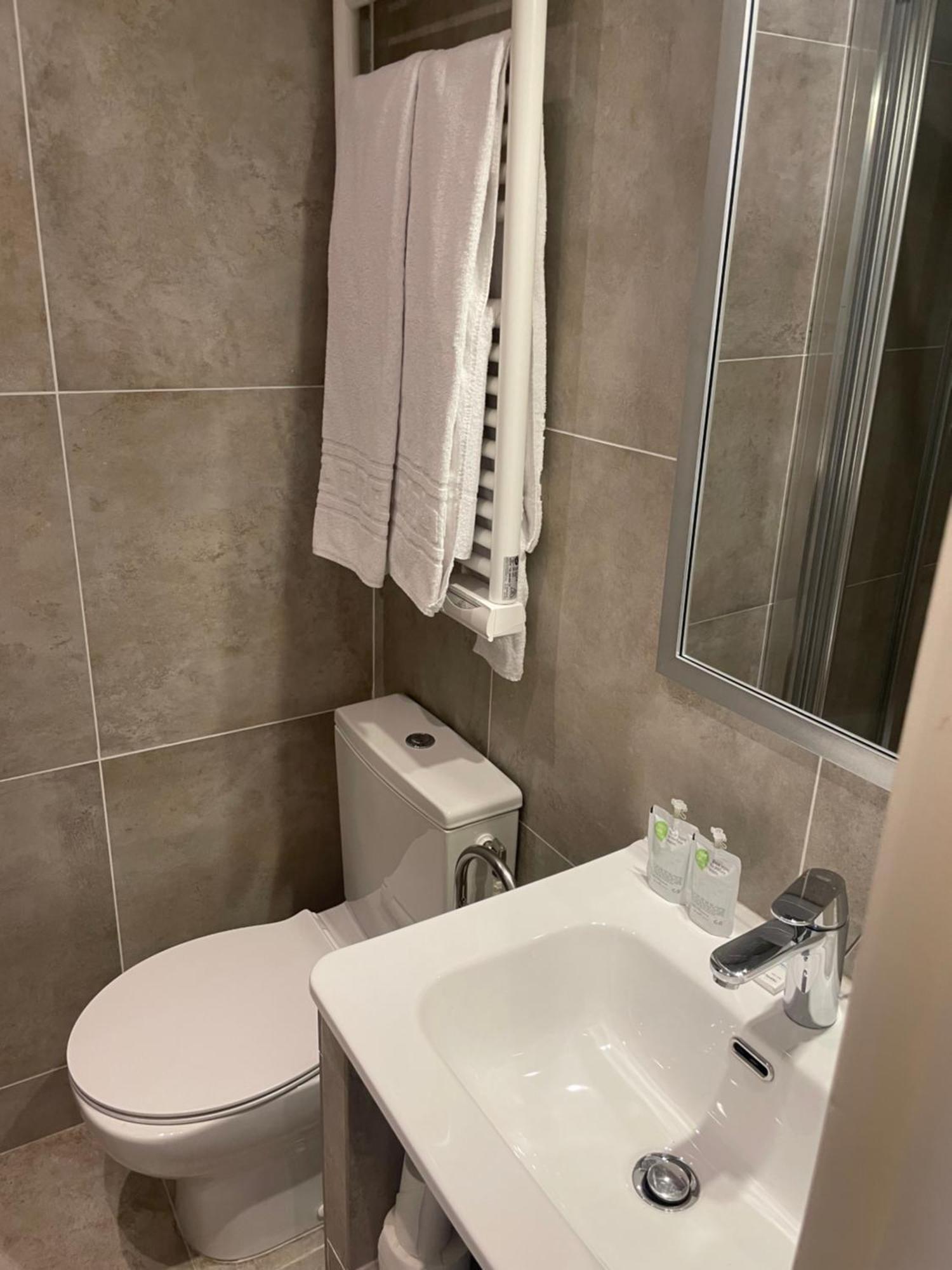Hotel Azur Λυών Εξωτερικό φωτογραφία