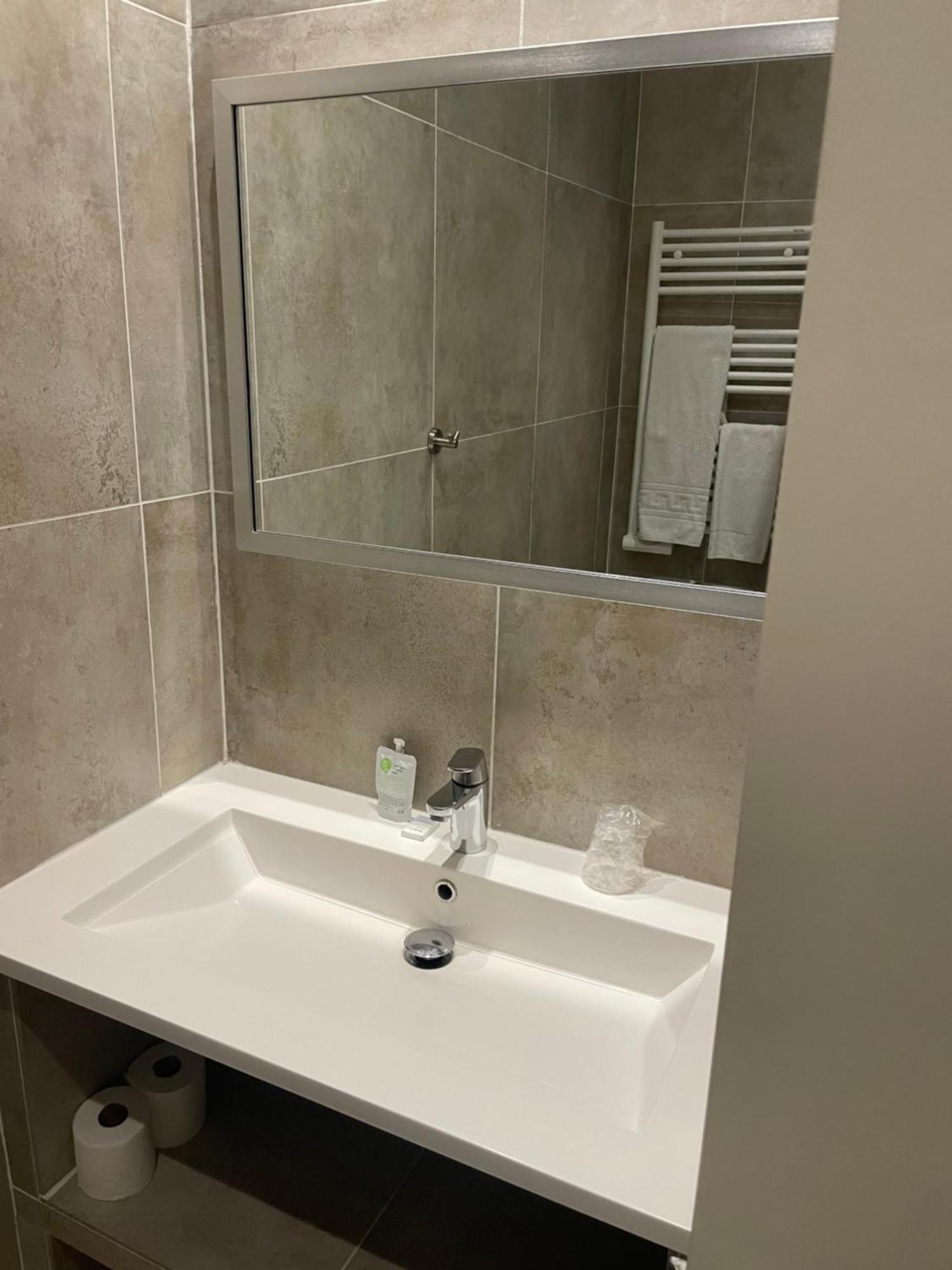 Hotel Azur Λυών Εξωτερικό φωτογραφία